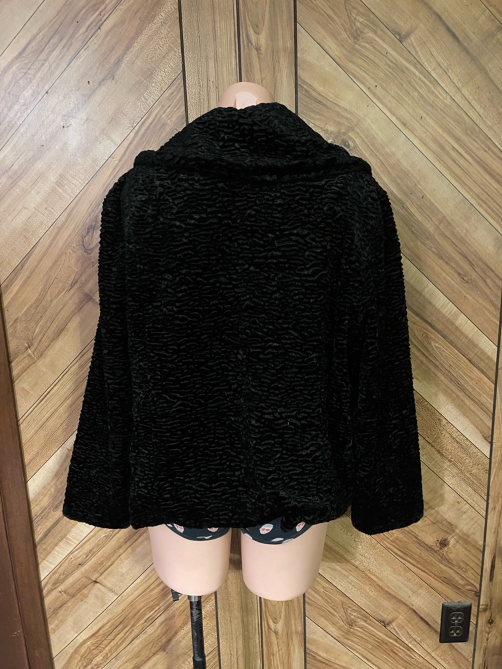 Vintage Black Persian Lamb Faux Fur Jacket Curly Swirl Plush Coat Heavy Warm - Picture 5 of 7
